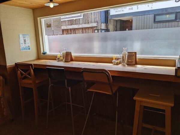 姪浜カフェみかく堂